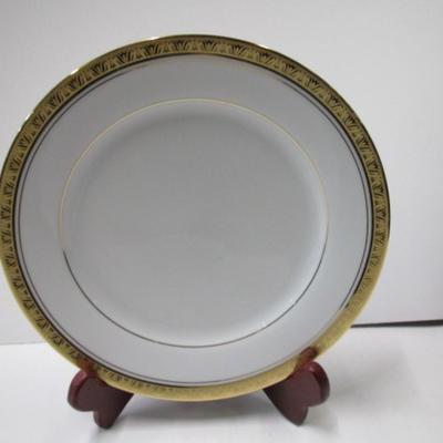 Contemporary Fine China Noritake Sri Lanka Legacy Gold Pattern