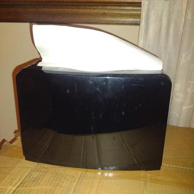 Multifold Paper Towels with Plastic Pop-up Dispenser