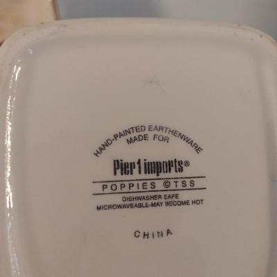 Pier One 'Poppies' Dinnerware- 18 Pieces