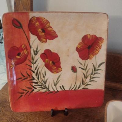 Pier One 'Poppies' Dinnerware- 18 Pieces