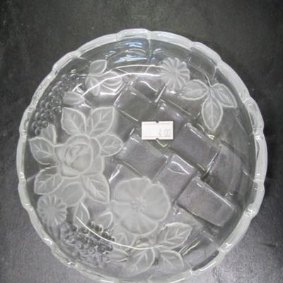 Vintage Indiana Glass Pretzel Plate Frosted Apple Blossom Bowl Daisy Point Arcoroc Sea Breeze Swirl Pattern Plates