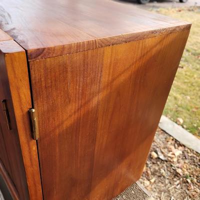 Small cabinet
