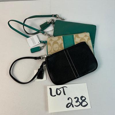 Lot E 238 NWT Coach Wristlets