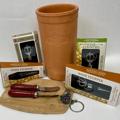 Wine lovers Lot - bottle chiller, cork replacements, bamboo cheese board, 2 spreaders, cork stopper