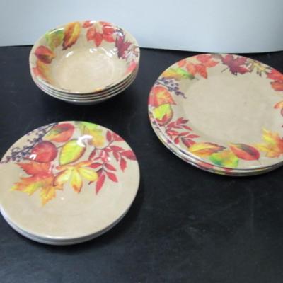 12 Piece Plastic Fall Dinner Set