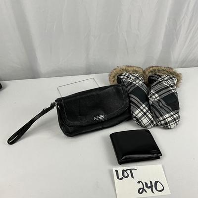 Lot E 240 NWT Coach Leather Clutch, Wallet and Pair of MIttens