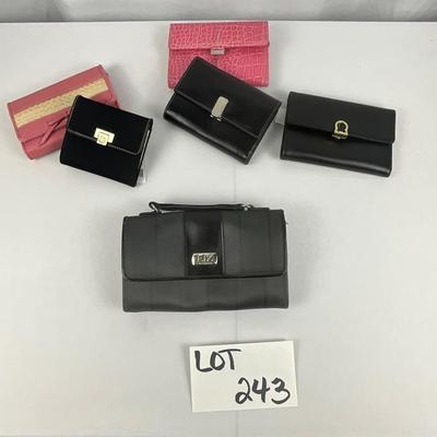 Lot E 243 NWT Liz Claiborne Wallets and Crossbody Clutch