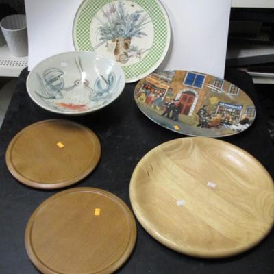 Marjolein Bastin Enamel Plate Signed Pat Reno Pottery Bowl Storefronts Porcelain Oval Serving Platter Guy Buffet & Wooden Trays