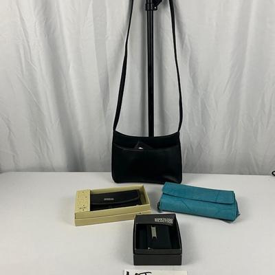 Lot E 245 NWT Wallets Jones New York Shoulder Bag