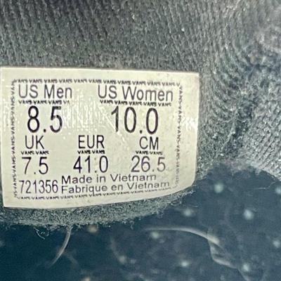 Women’s Plaid Vans Women’s Size 10 Men’s size 8.5