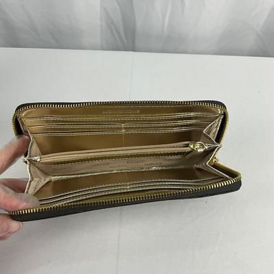 Lot E 250 Michael Kors Zip Up Wallet and London Fog Leather Ruck Sack