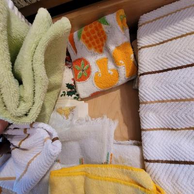 Lot of hand towels