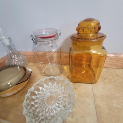 Lot of glass and 1 handcrafted wooden tray