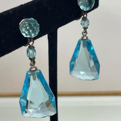 Light blue faceted glass drop earrings