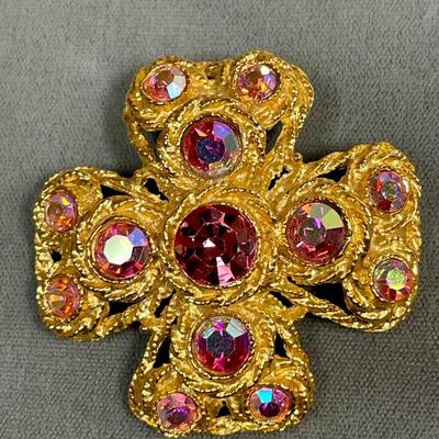 Big pink rhinestone brooch
