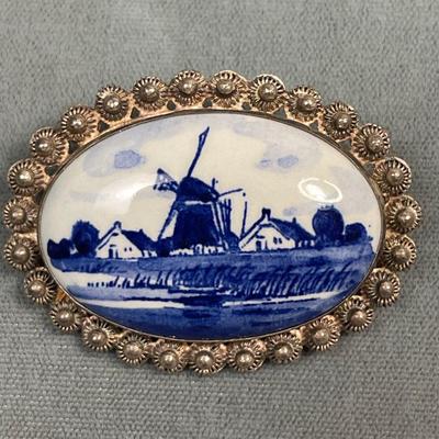 Vintage Delfts Holland Porcelain Windmill scene Brooch