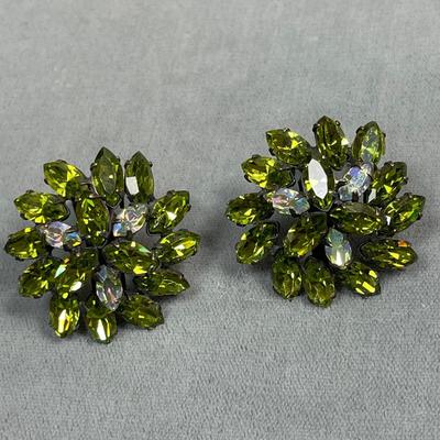 Olivine green glass rhinestone Clip Earrings