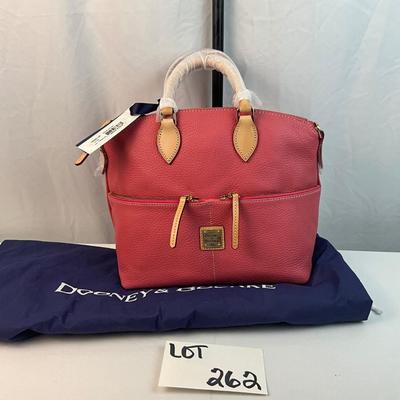Lot G 262 NWT Dooney & Bourke Pocket Satchel with Keychain