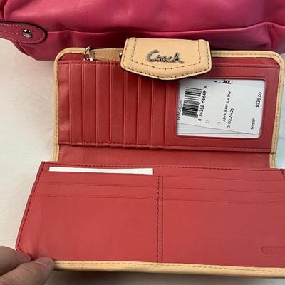 Lot G 263 NWT Coach Pink Leather Shoulder Bag with Two Matching Wallets