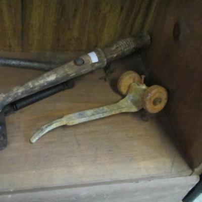Antique Decor Shoe Stretcher Vintage Hand Trap Clay Pigeon