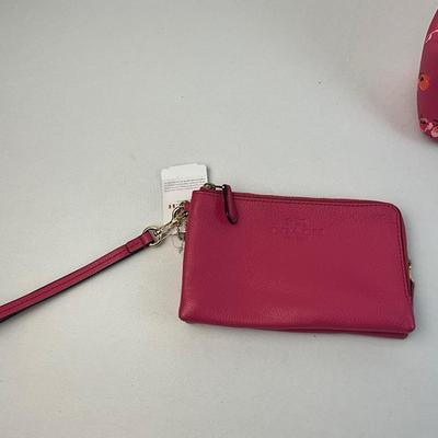 Lot G 267 NWT Coach Christie Wildflower Handbag NWT Coach Wristlet Coach Owl Keychain