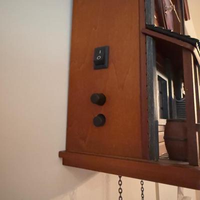 LOT 1B: 2009 Bradford Exchange Western Legend John Wayne Cuckoo Clock No. A1800 (14”)