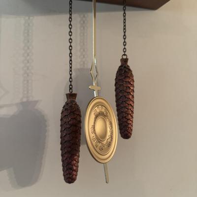 LOT 1B: 2009 Bradford Exchange Western Legend John Wayne Cuckoo Clock No. A1800 (14”)