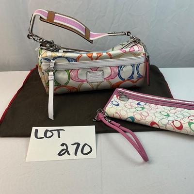 Lot G 270 NWT Coach Signature Handbag Coach Signature Wristlet