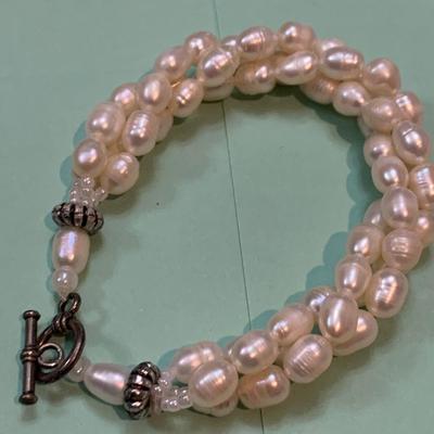 Pearls Estate Jewelry Lot Twisted Necklaces Earrings Pendant