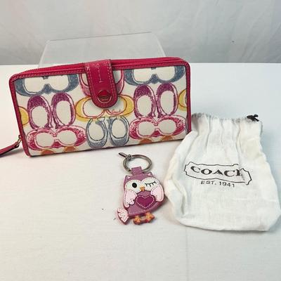 Lot G 274 NWT Coach Signature Wallet Coach Owl Keychain
