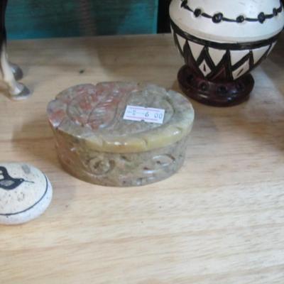 Southwestern Motif Vase & Decor