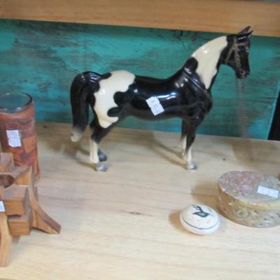 Southwestern Motif Vase & Decor