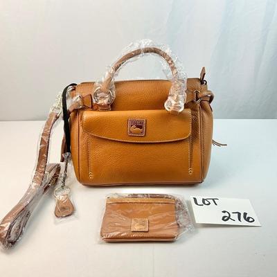 Lot F 276 NWT Dooney & Bourke Pebbled Leather Handbag