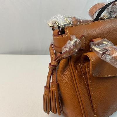 Lot F 276 NWT Dooney & Bourke Pebbled Leather Handbag