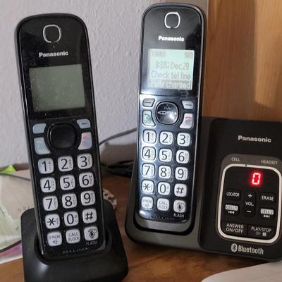 Set of two Panasonic cordless phone with operating manual