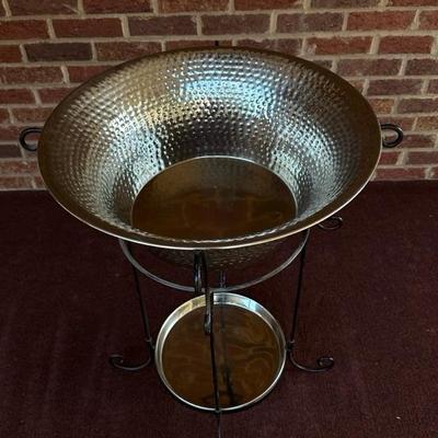 Standing Beverage Chiller/Ice Bucket