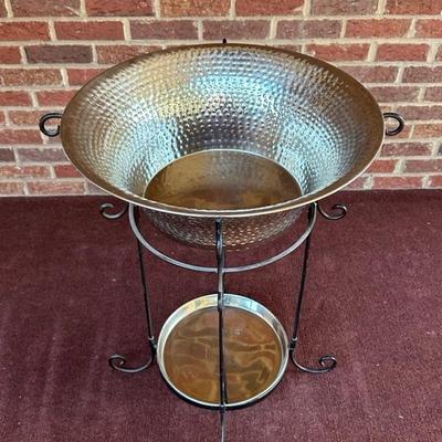 Standing Beverage Chiller/Ice Bucket