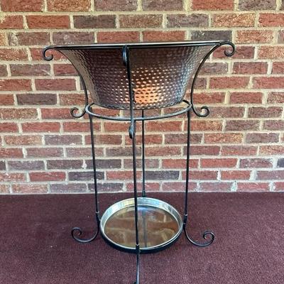 Standing Beverage Chiller/Ice Bucket
