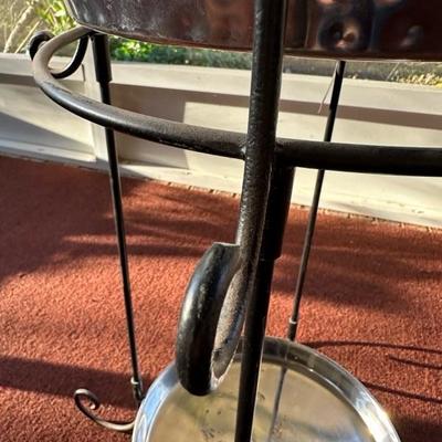 Standing Beverage Chiller/Ice Bucket