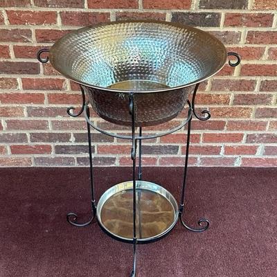 Standing Beverage Chiller/Ice Bucket