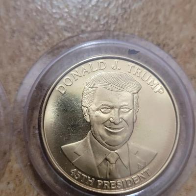 Donald trump and Ronald Reagan commerative coins
