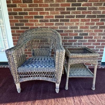Outdoor Patio Chair and Side Table