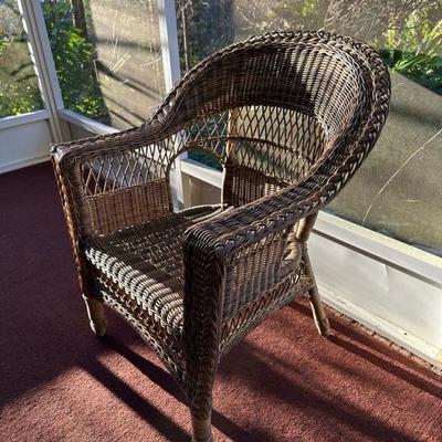 Outdoor Patio Chair and Side Table