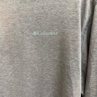 Lot of 3 Columbia Long Sleeve Shirts & 2 Callaway Pullovers