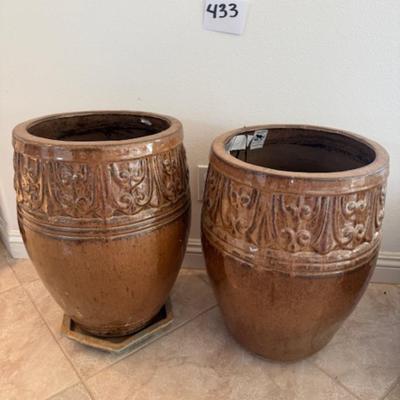 2 Brown Pots