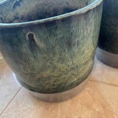 2 Pots