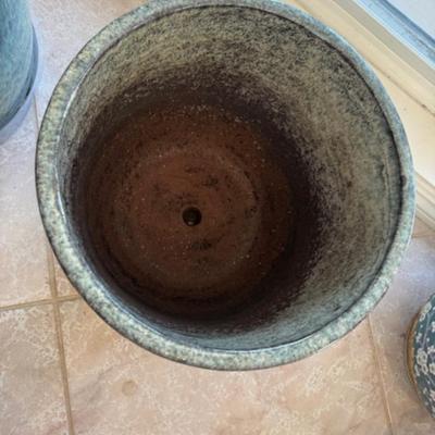 2 Pots