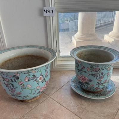 2 Floral Pots