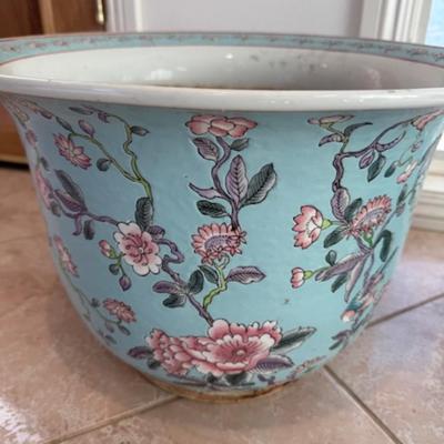 2 Floral Pots