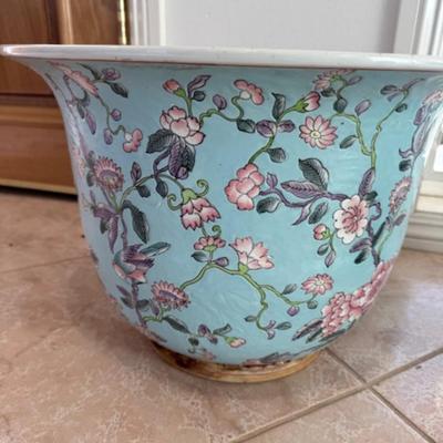 2 Floral Pots